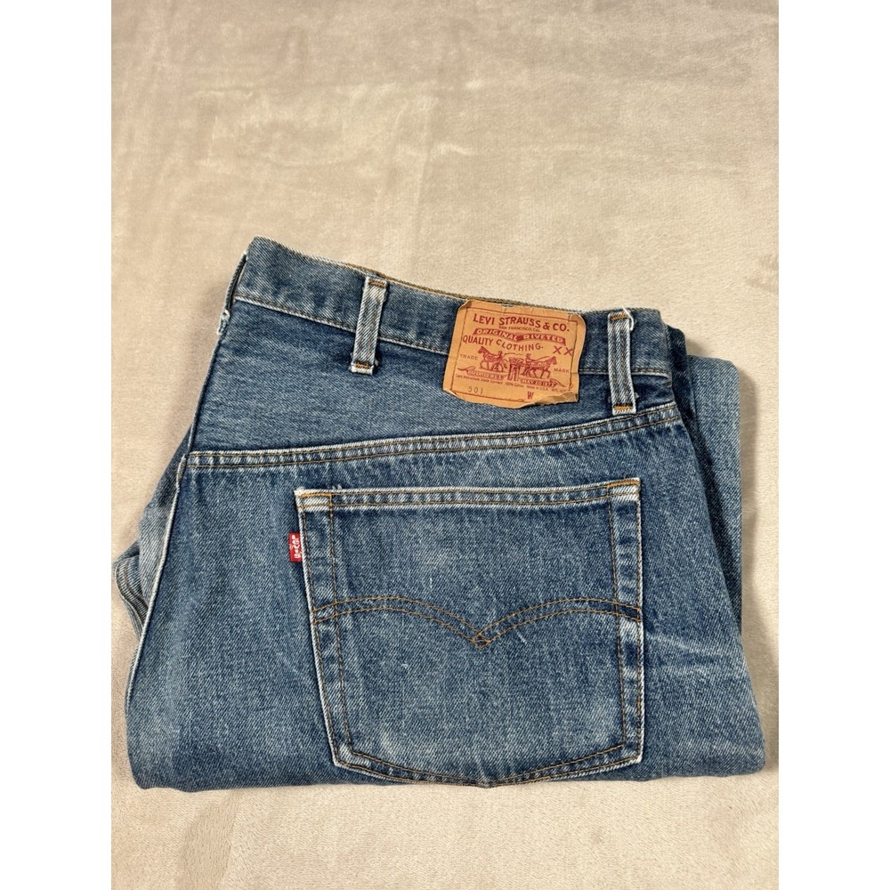 Vintage 80s Levis 501xx Jeans Size 46x30 (Fit 40x26) Button Fly MADE IN USA